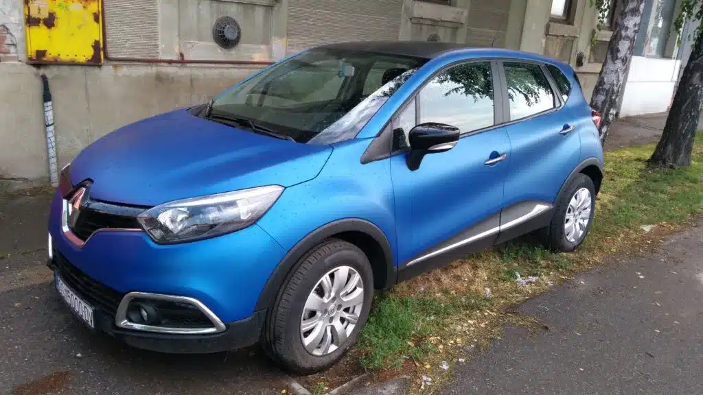 Presvlačenje vozila folijama
Mat Metallic blue Renault Captur
Oslikavanje vozila