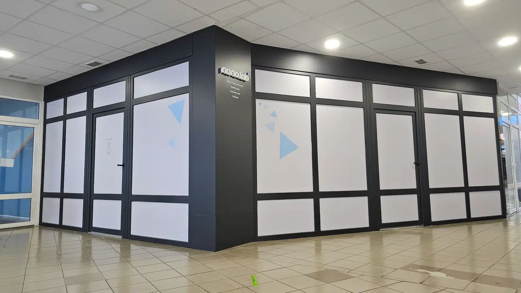 Folija za staklo i naljepnice za izloge osijek