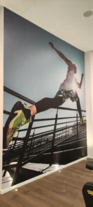 3D zidna fototapeta unutar teretane