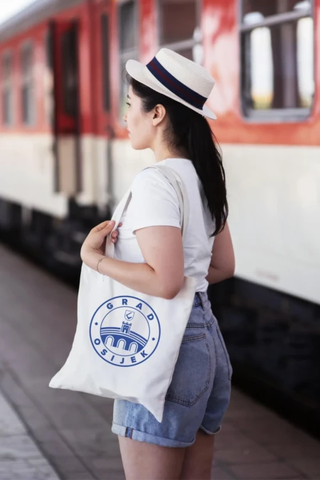 Otisak na platnenu torbu